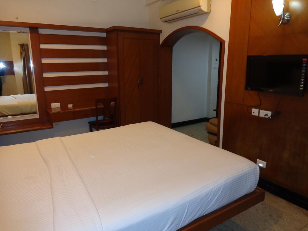 Sanu International Hotel Namakkal Bagian luar foto