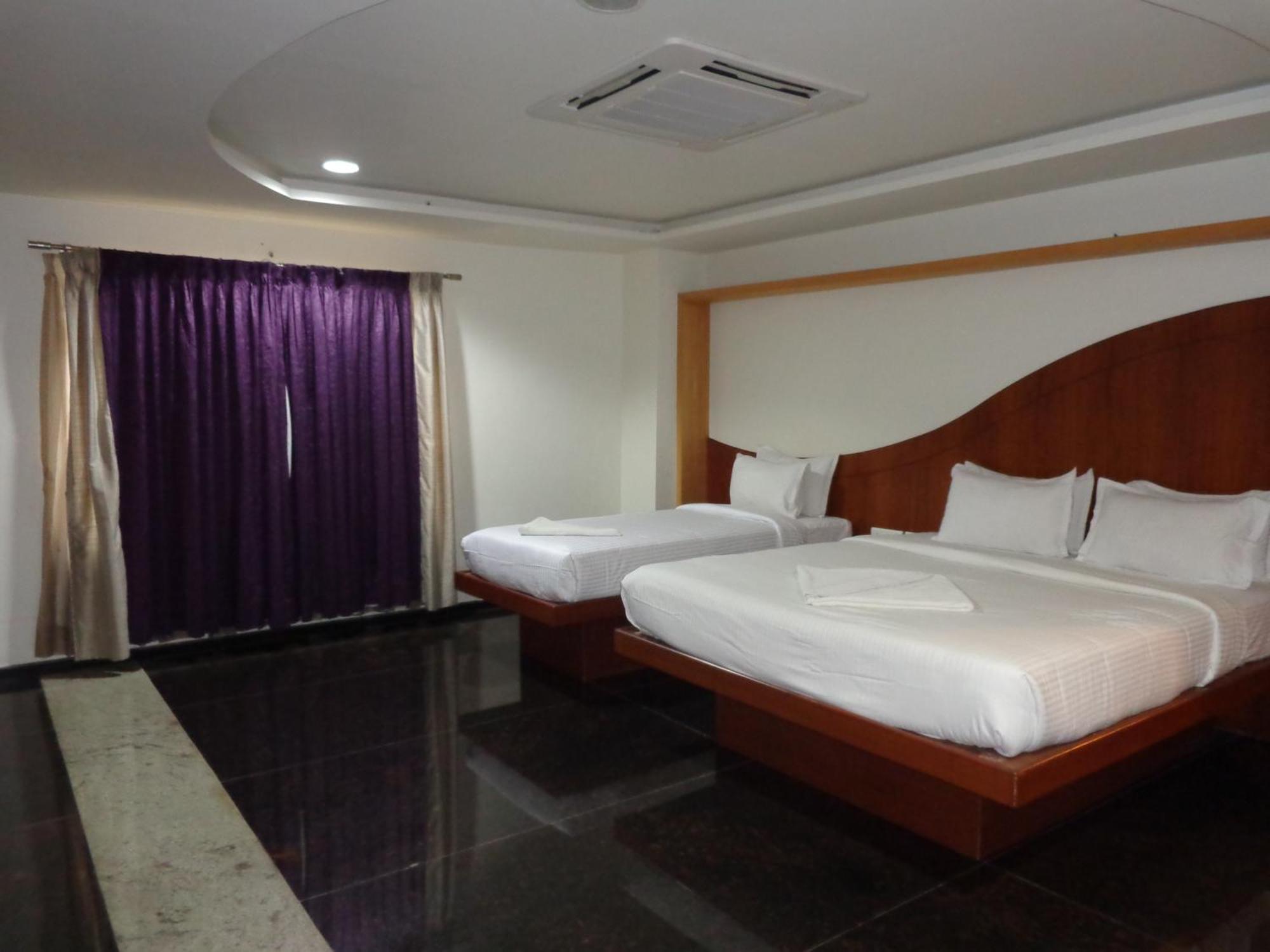 Sanu International Hotel Namakkal Bagian luar foto