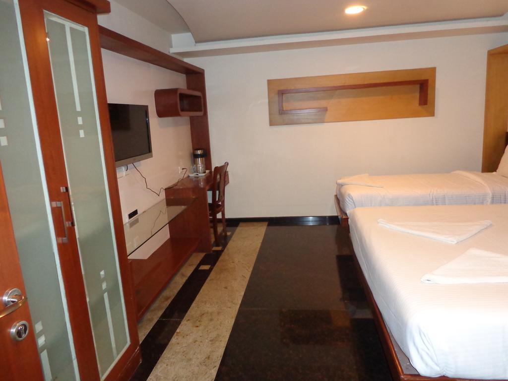 Sanu International Hotel Namakkal Bagian luar foto