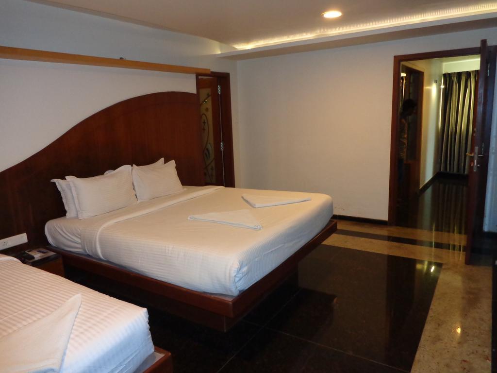 Sanu International Hotel Namakkal Bagian luar foto